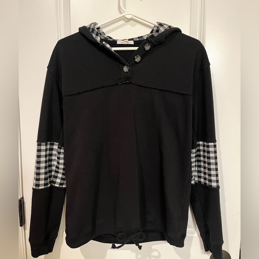 Maurices Womens XS Black and plad button-down hoodie